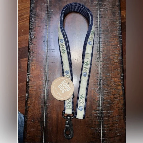 LIFE IS GOOD Daisy Dog Leash Vintage 6 Foot Color Is Honeydew NWT - Picture 2 of 5